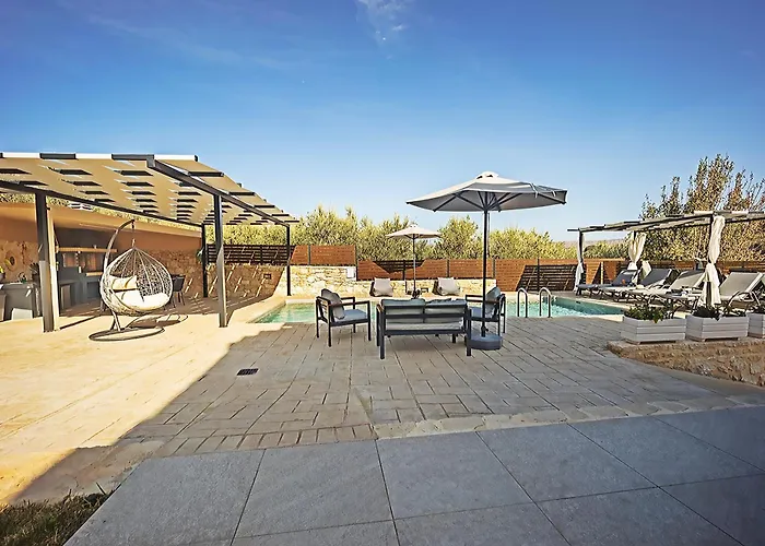 Sirena Villa